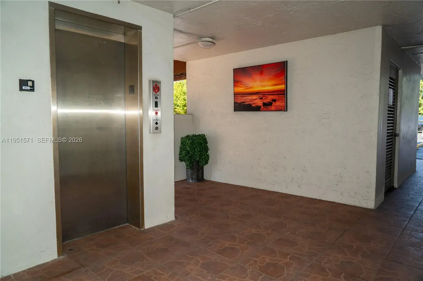 2 bedroom 2 bath Residential for sale at 854 NW 87th Ave # 405, Miami FL 33172