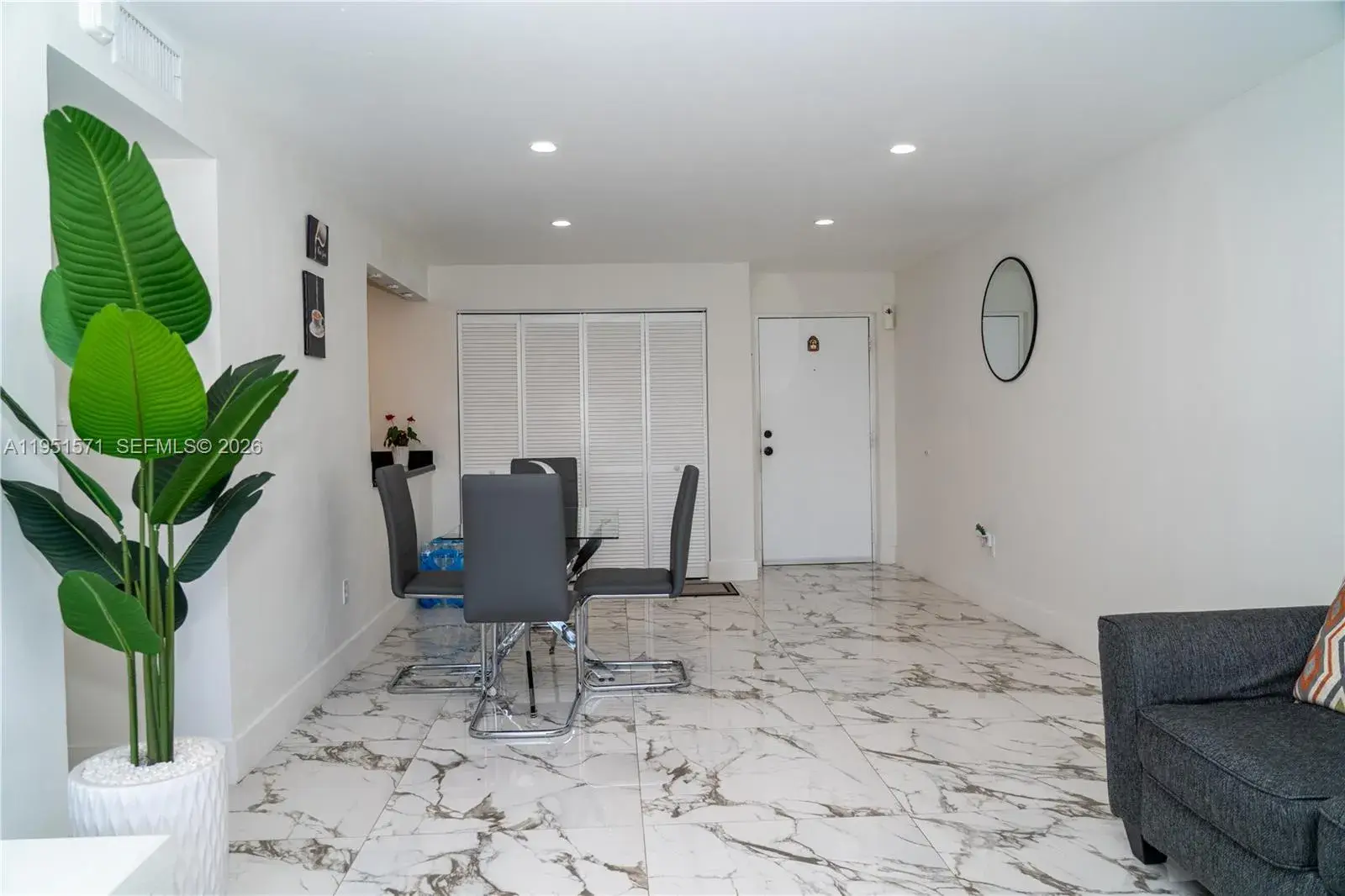 854 NW 87th Ave # 405, Miami FL 33172