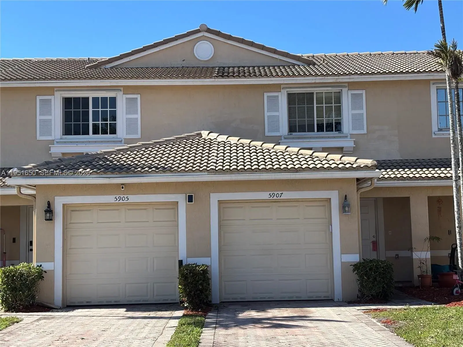 5907 Abbey Rd, Tamarac FL 33321