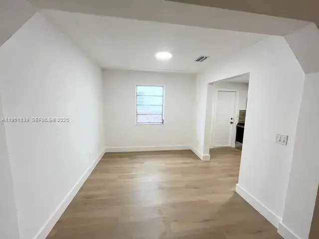 820 86th St, Miami Beach FL 33141