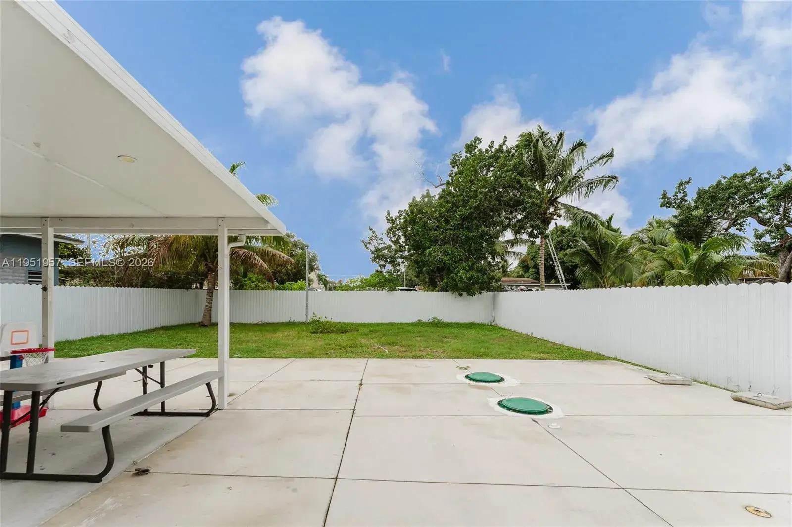 810 NW 112th St, Miami FL 33168 photo 4