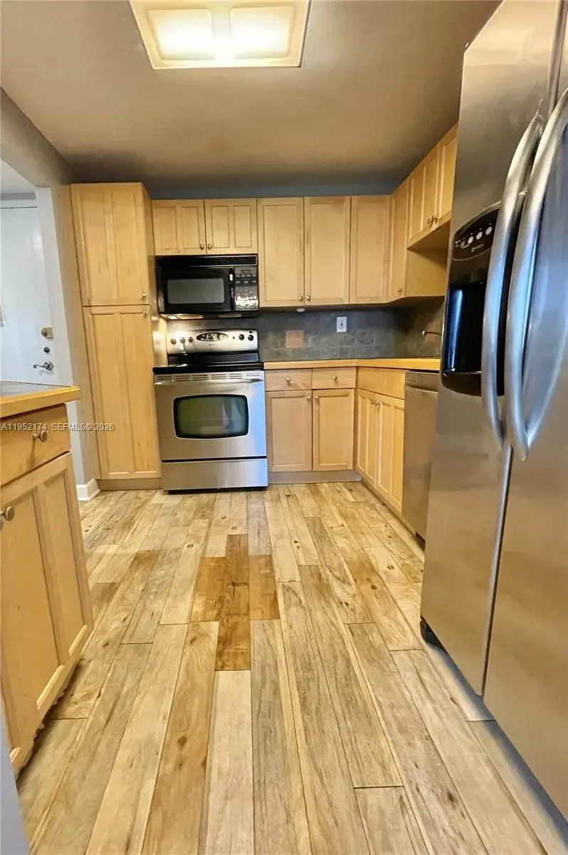 2751 Taft St # 107, Hollywood FL 33020