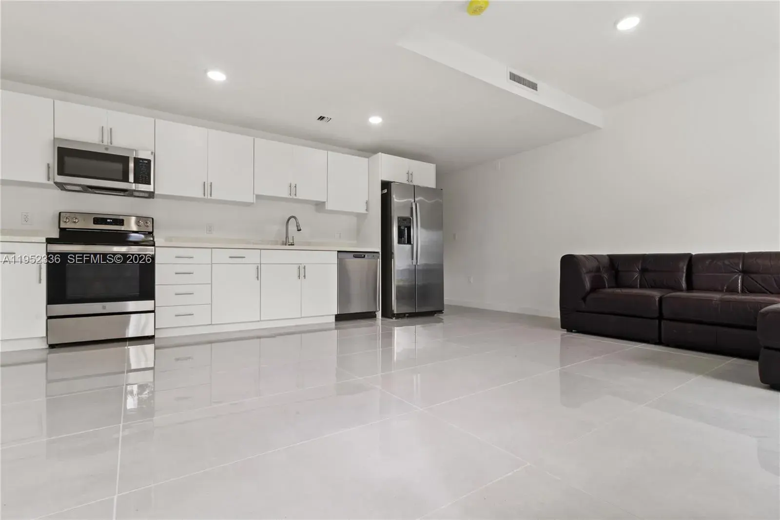 14571 SW 261st St, Homestead FL 33032