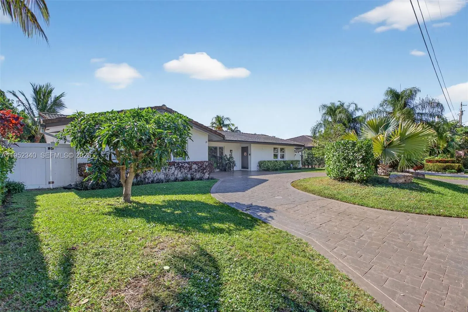 3 bedroom 3 bath Residential for sale at 2910 NE 52nd St, Fort Lauderdale FL 33308