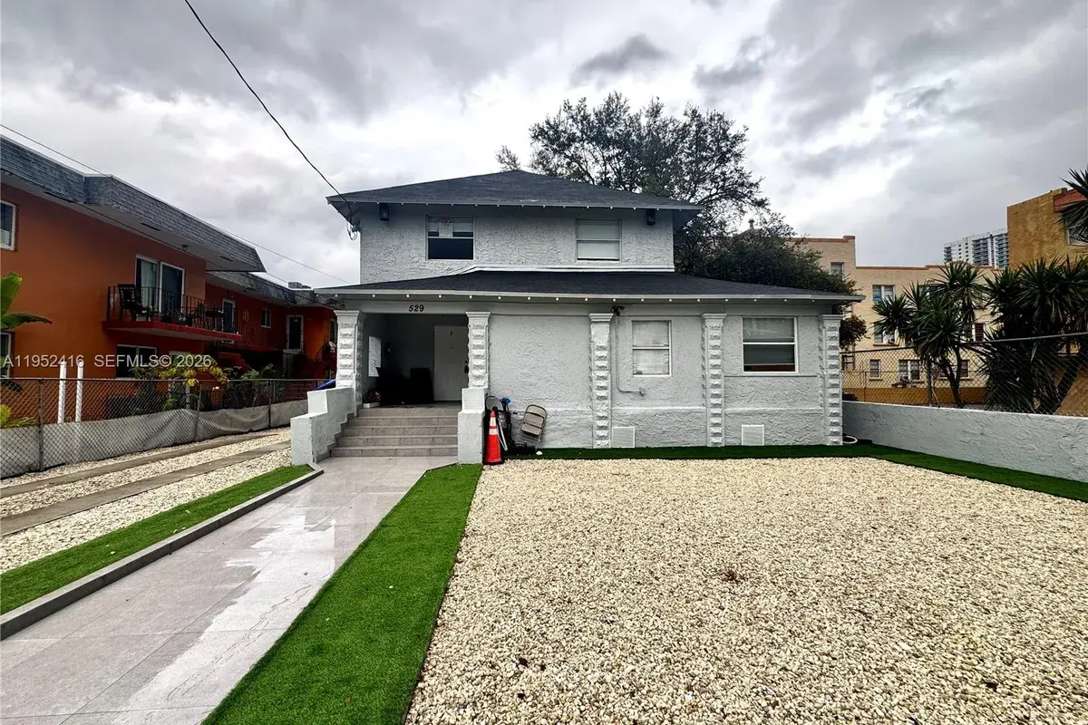 529 SW 3rd St, Miami FL 33130