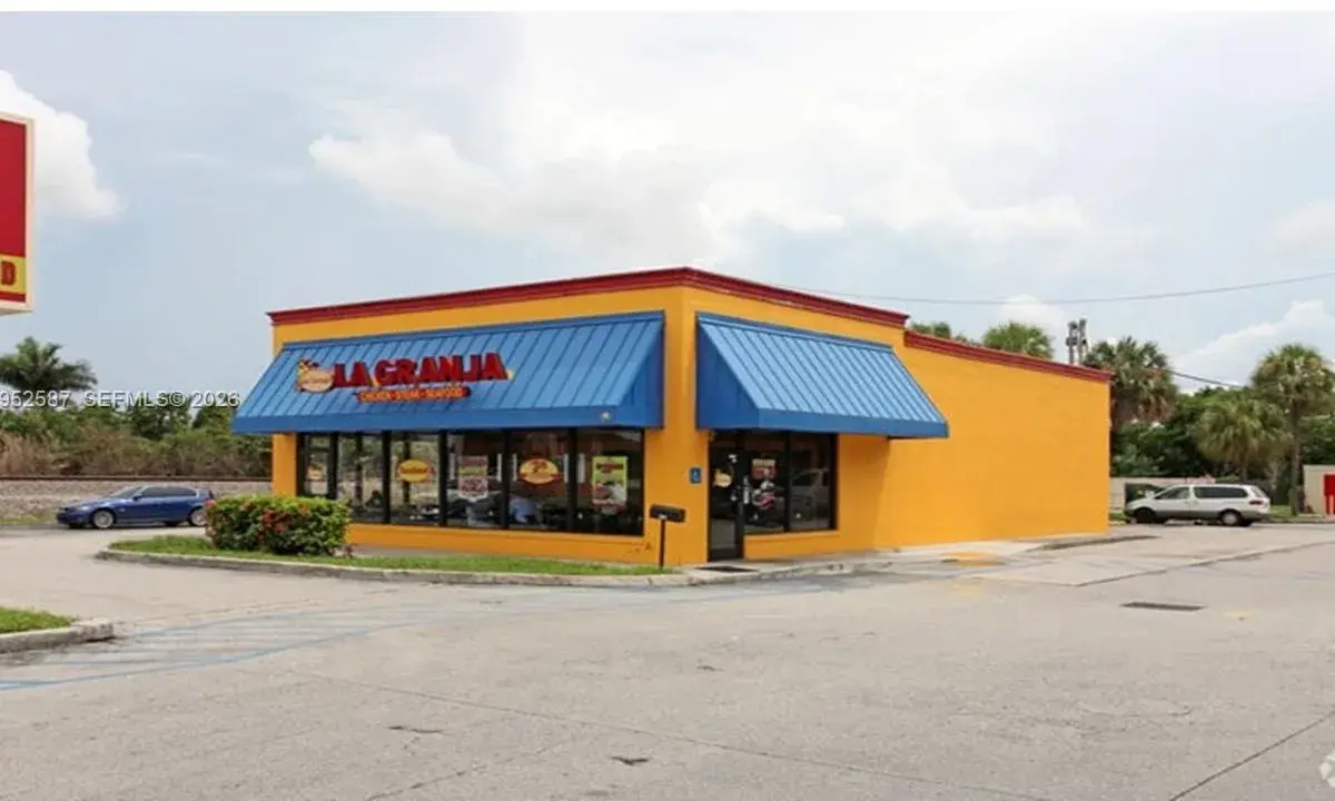 820 W Sample Rd, Pompano Beach FL 33064