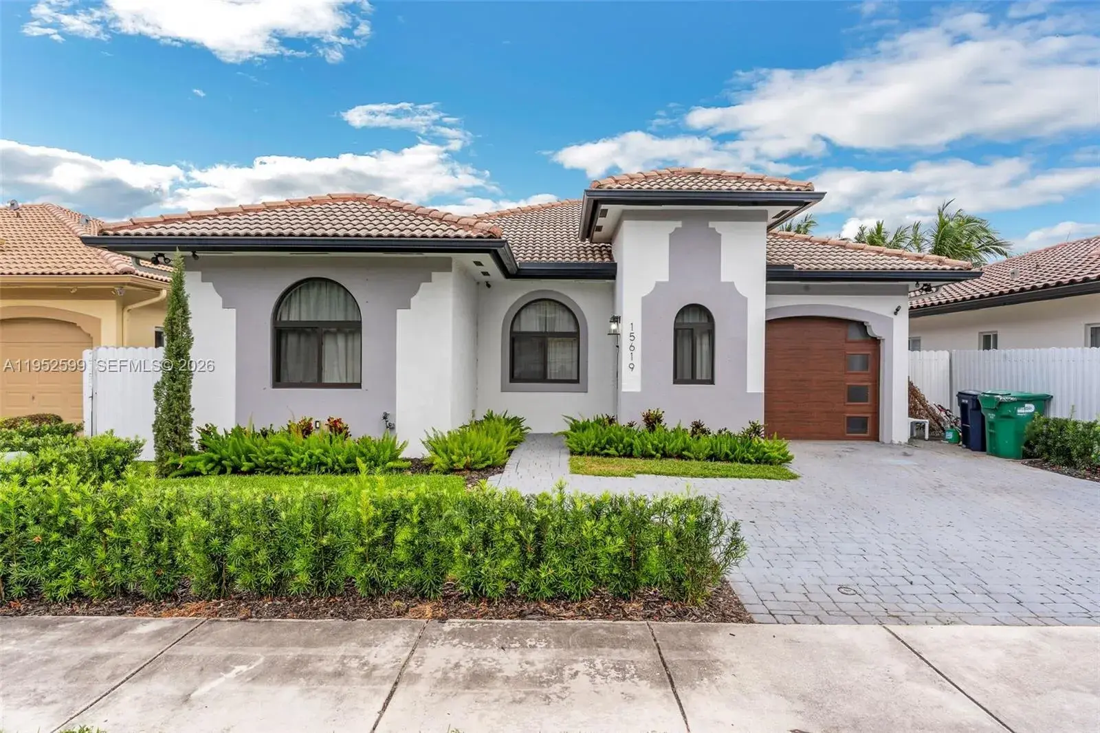 3 bedroom 2 bath Residential for sale at 15619 SW 14th St, Miami FL 33194