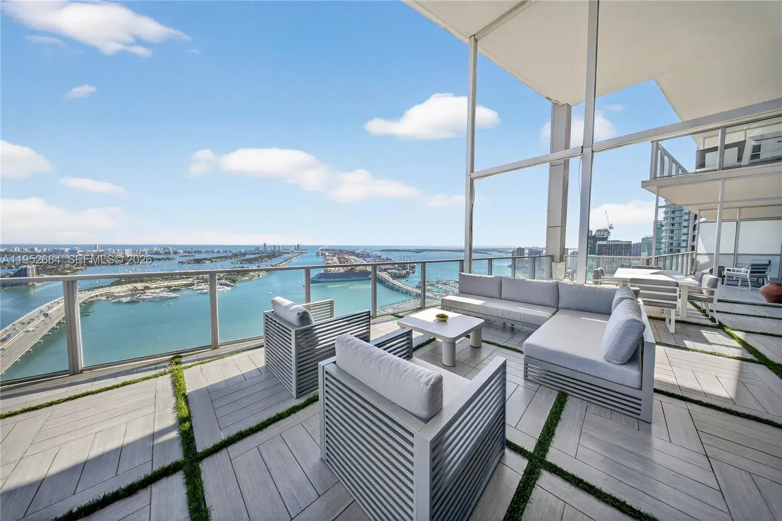 1100 Biscayne Blvd # 5306, Miami FL 33132