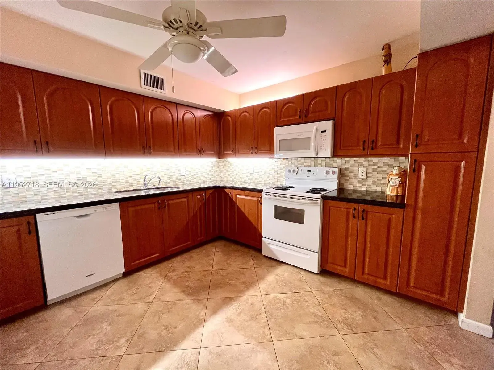 2806 N 46th Ave # D537, Hollywood FL 33021