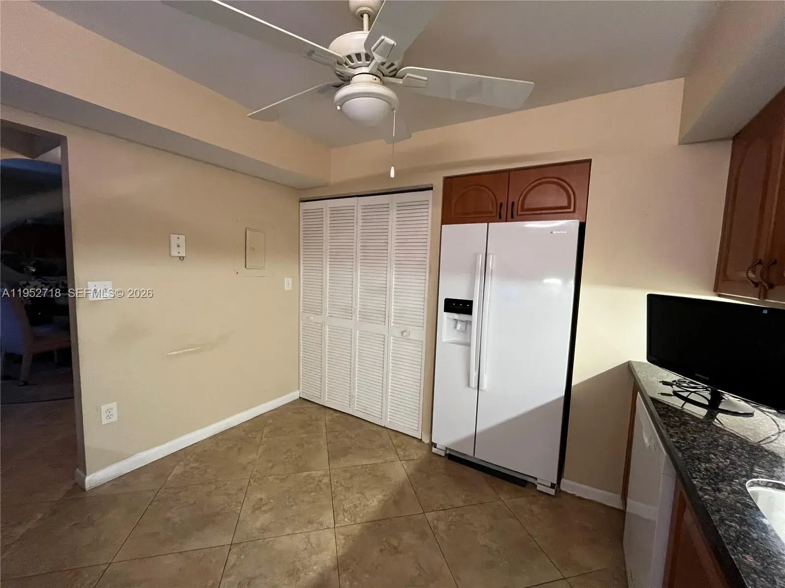 2806 N 46th Ave # D537, Hollywood FL 33021