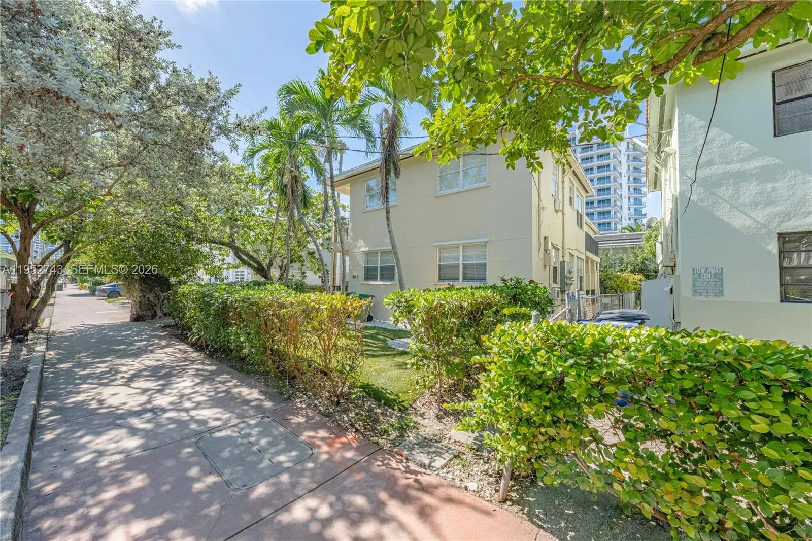 1610 Bay Rd, Miami Beach FL 33139