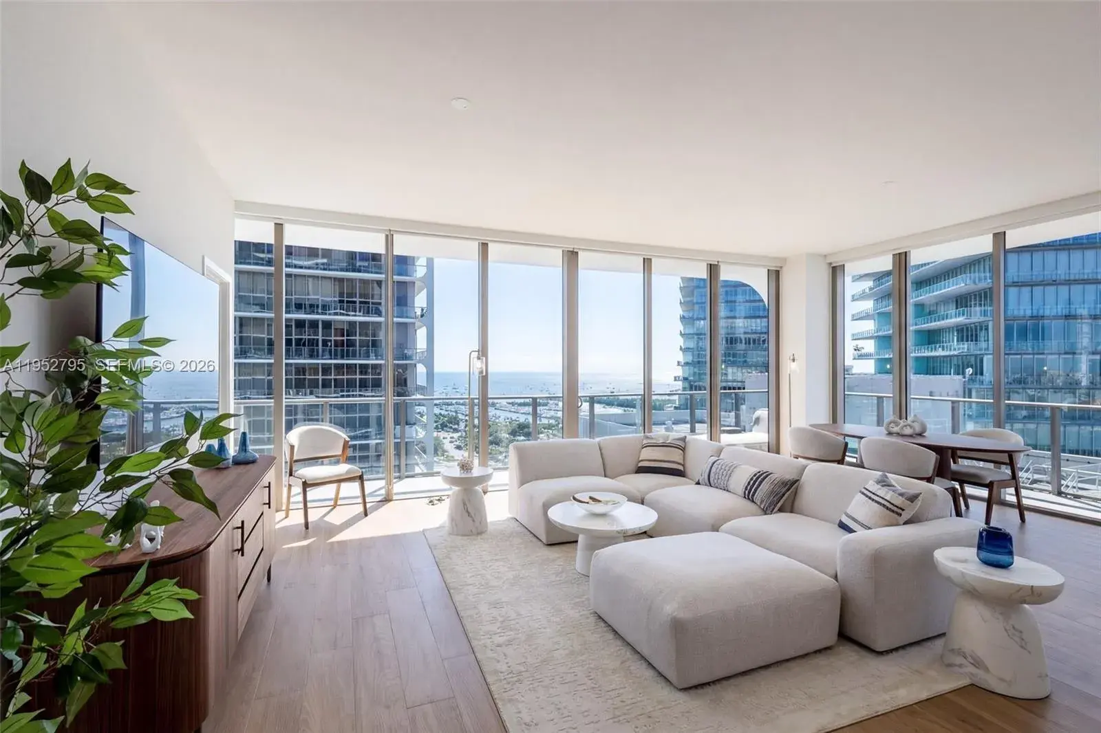 3 bedroom 3 bath Residential for sale at 2678 Tigertail Ave # 1707, Miami FL 33133