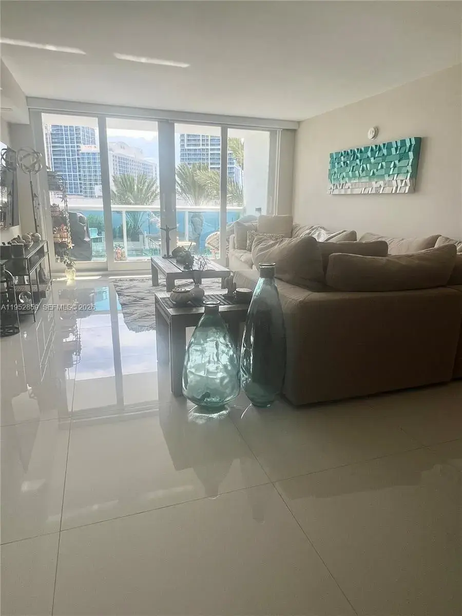 2 bedroom 2 bath Residential for sale at 6770 Indian Creek Dr # 5P, Miami Beach FL 33141