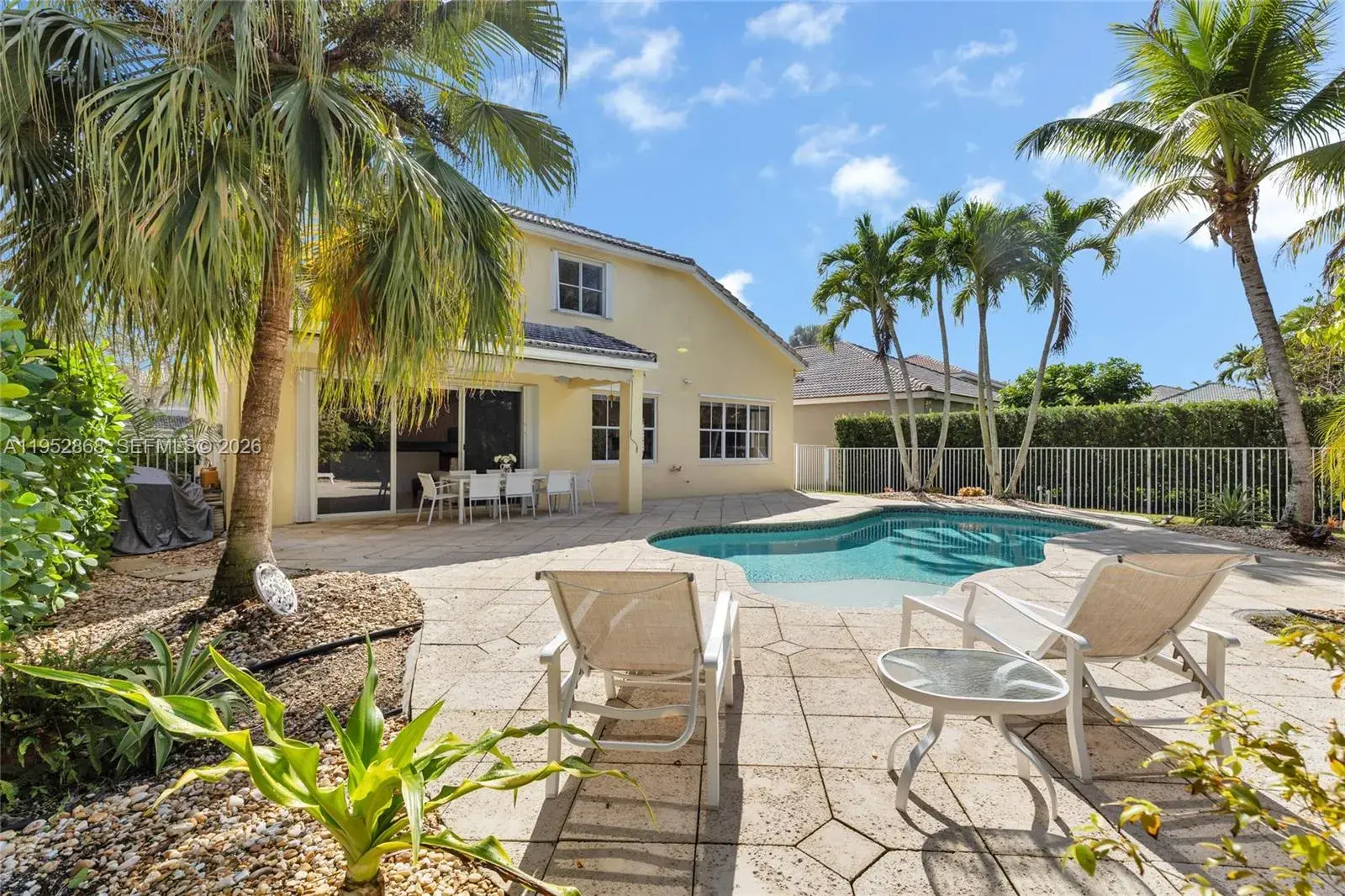 5 bedroom 3 bath Residential for sale at 4441 Stone Ridge Way, Weston FL 33331