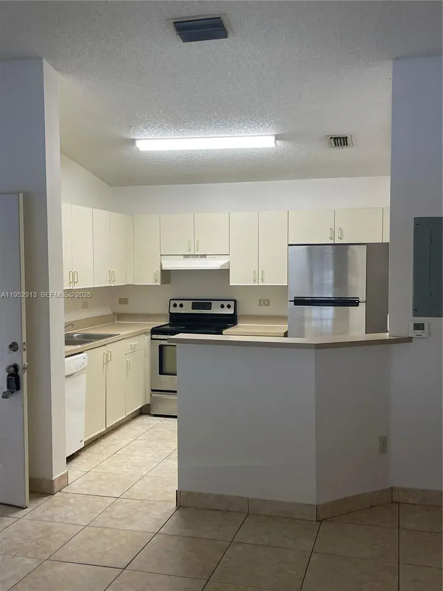 3630 N 56th Ave # 314, Hollywood FL 33021