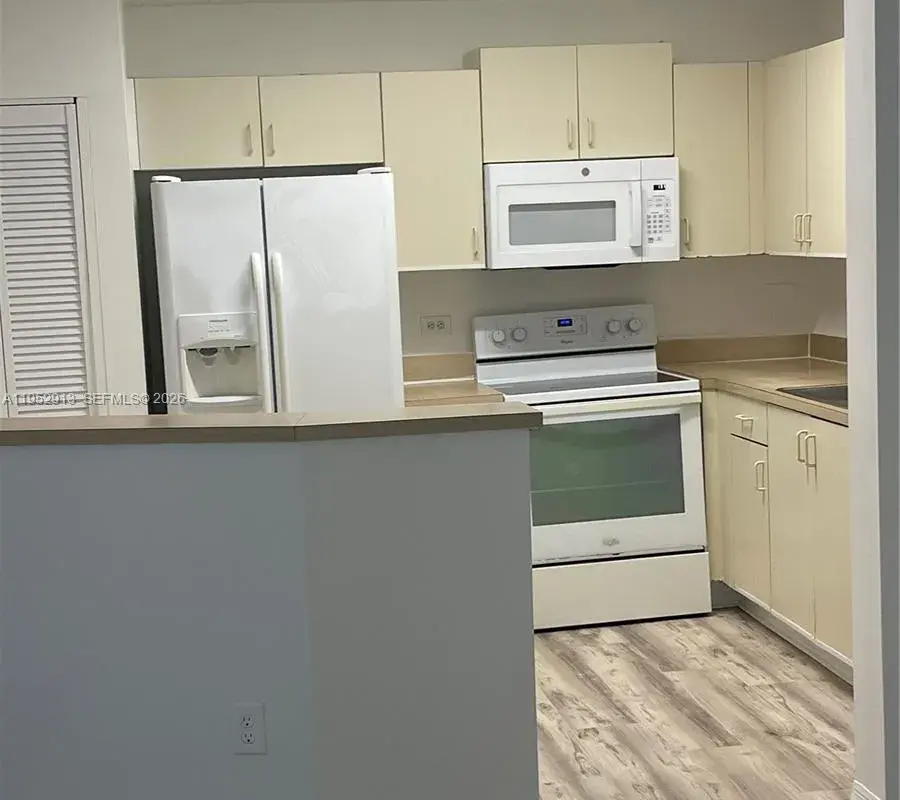 3630 N 56th Ave # 314, Hollywood FL 33021