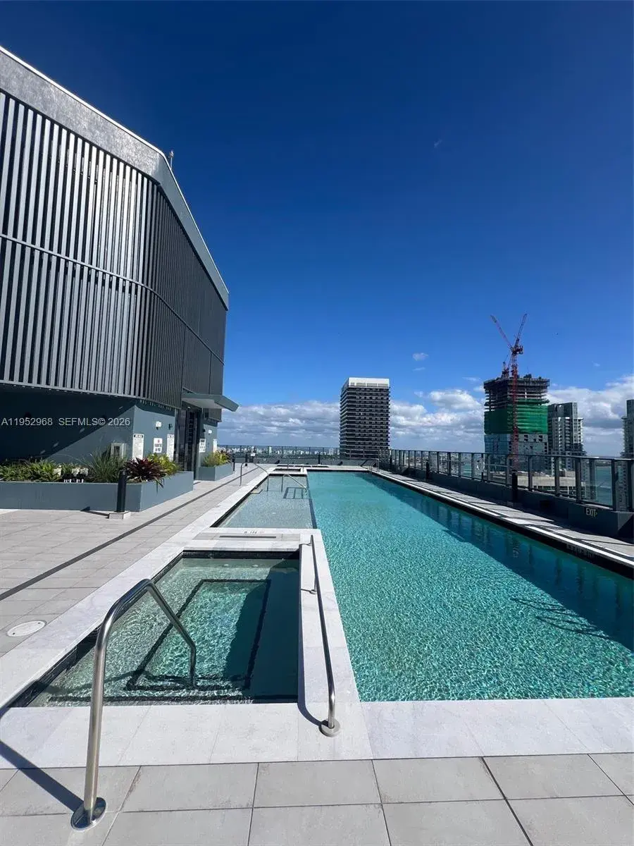 121 NE 5th # A, Miami FL 33132