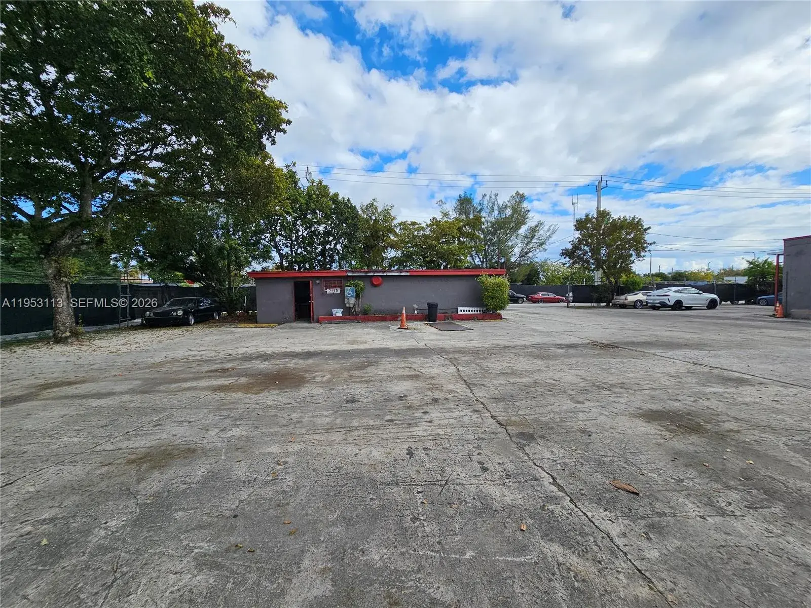 2110 SW 58th Ave, West Park FL 33023
