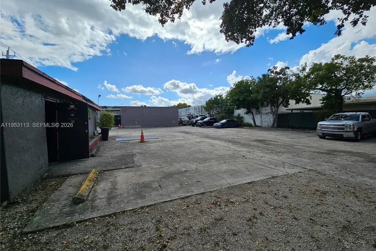 2110 SW 58th Ave, West Park FL 33023