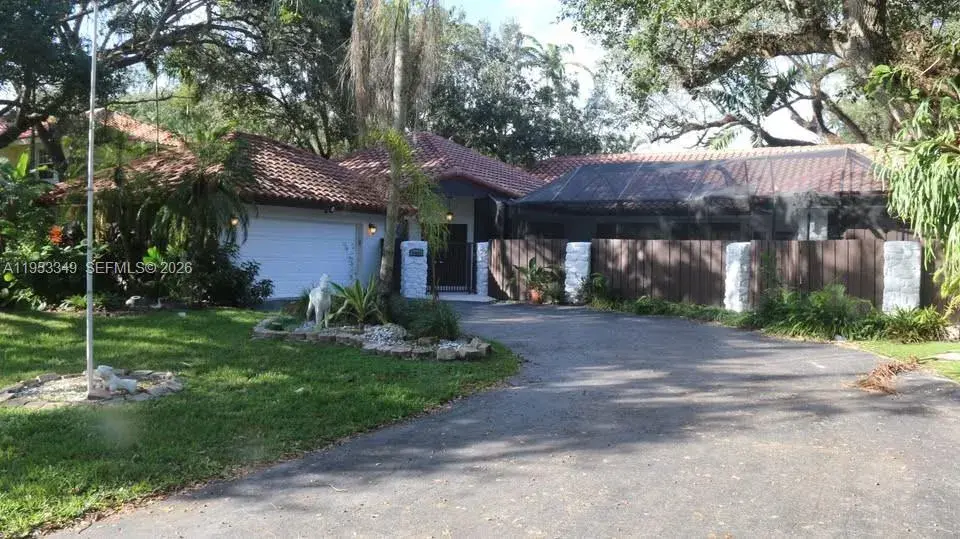 3911 SW 56th Ct, Dania Beach FL 33312