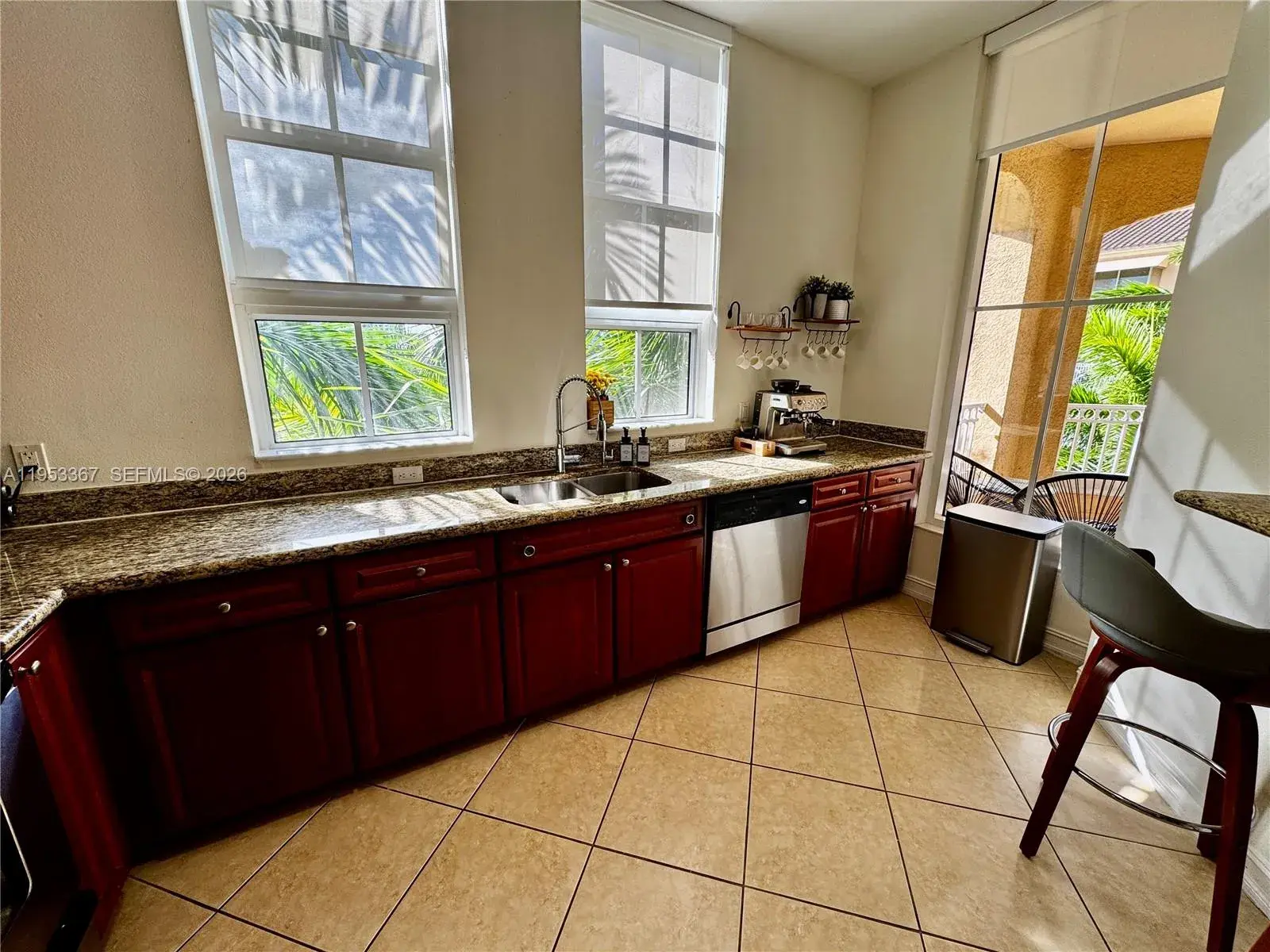3001 NE 185th St # 514, Aventura FL 33180