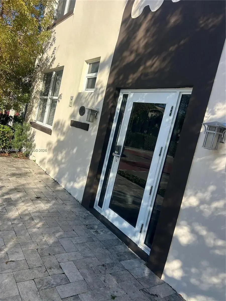 2 bedroom 1 bath Residential Lease for rent at 1505 SE 2nd Ct # 6, Fort Lauderdale FL 33301