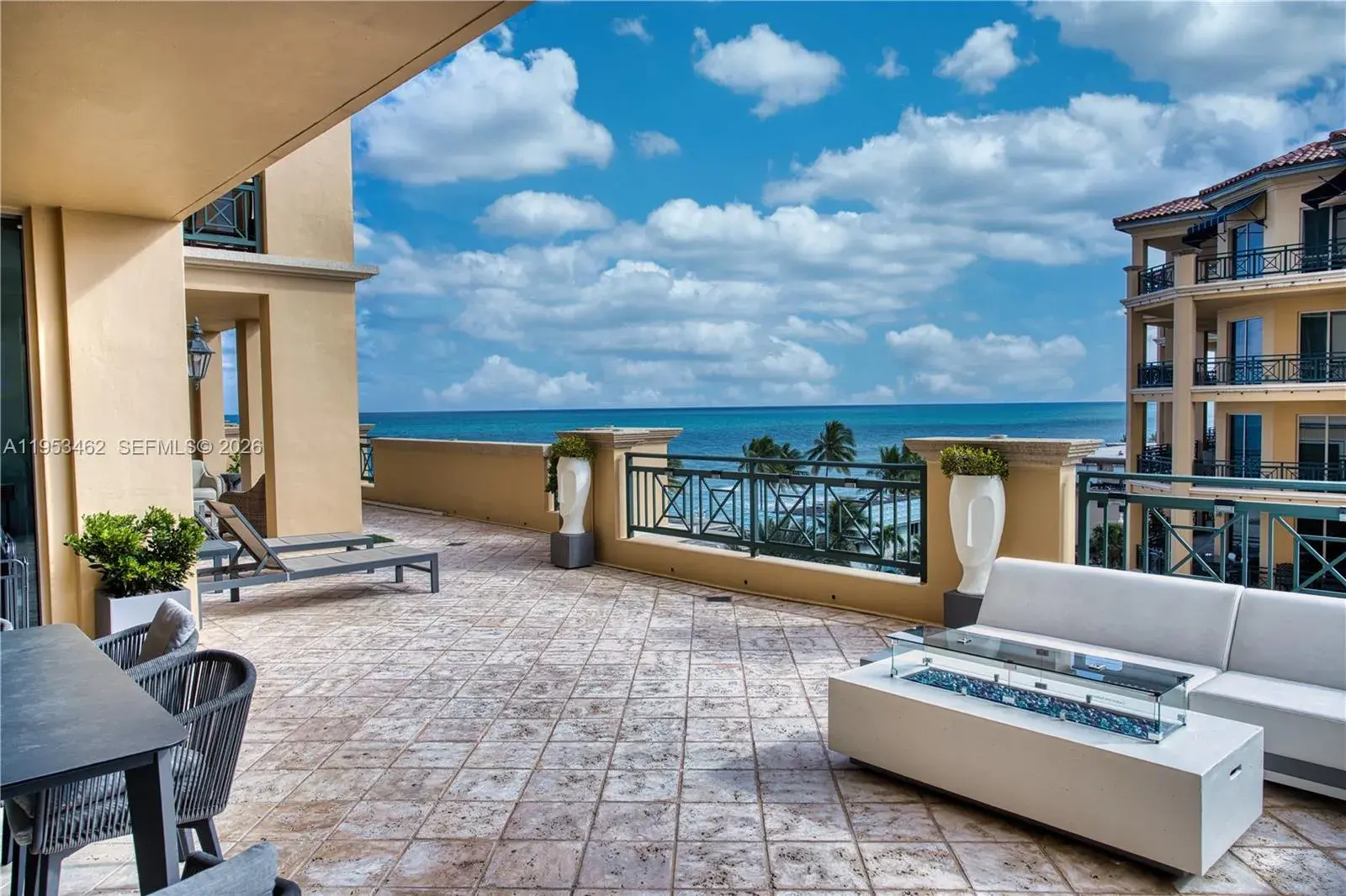 3 bedroom 3 bath Residential for sale at 3501 N Ocean Dr # 4C, Hollywood FL 33019