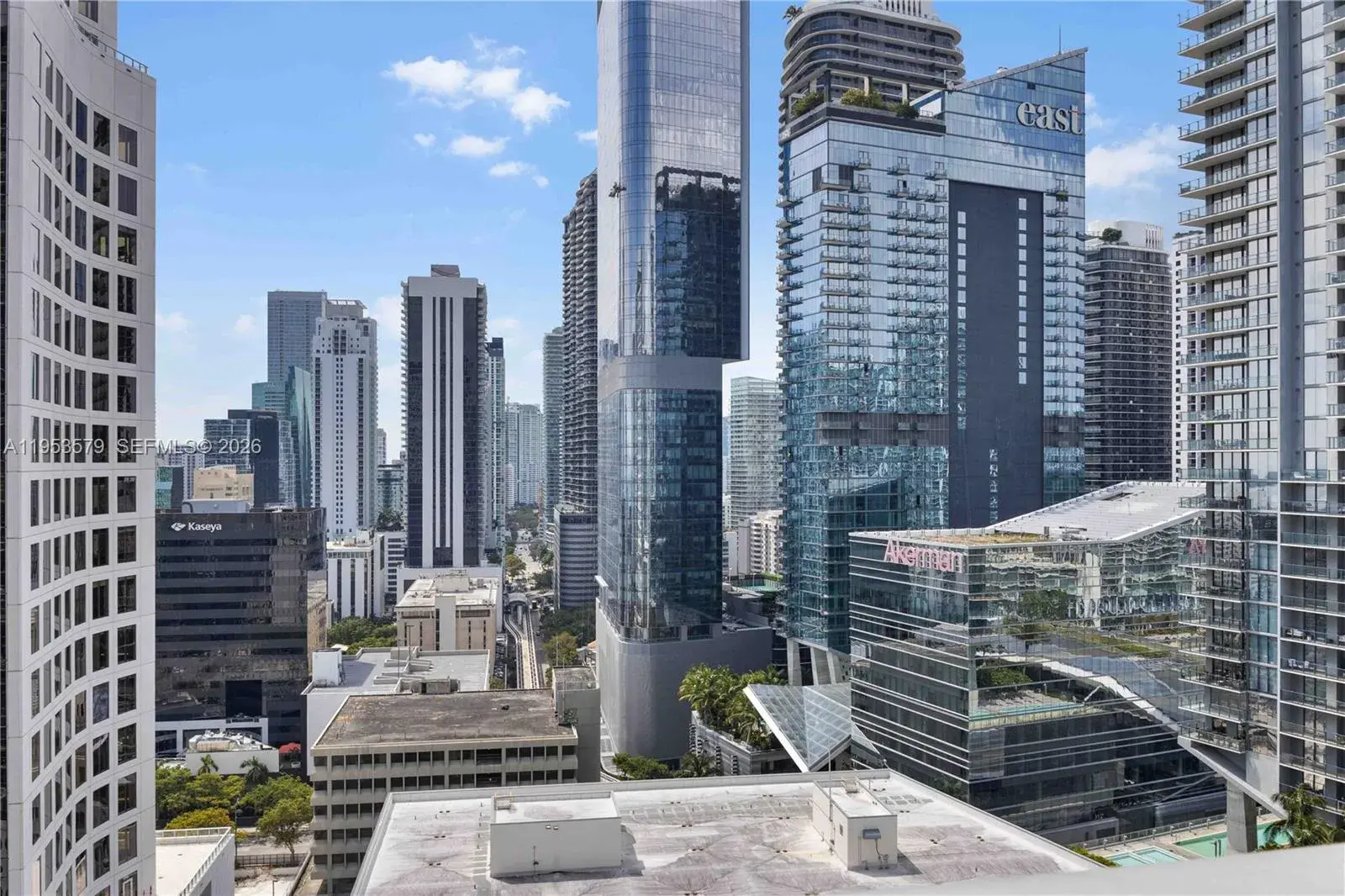 1 bedroom 1 bath Residential for sale at 55 SE 6th St # 2606, Miami FL 33131