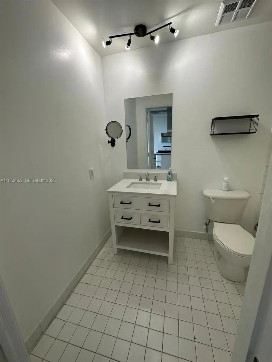 10 SW South River Dr # 802, Miami FL 33130