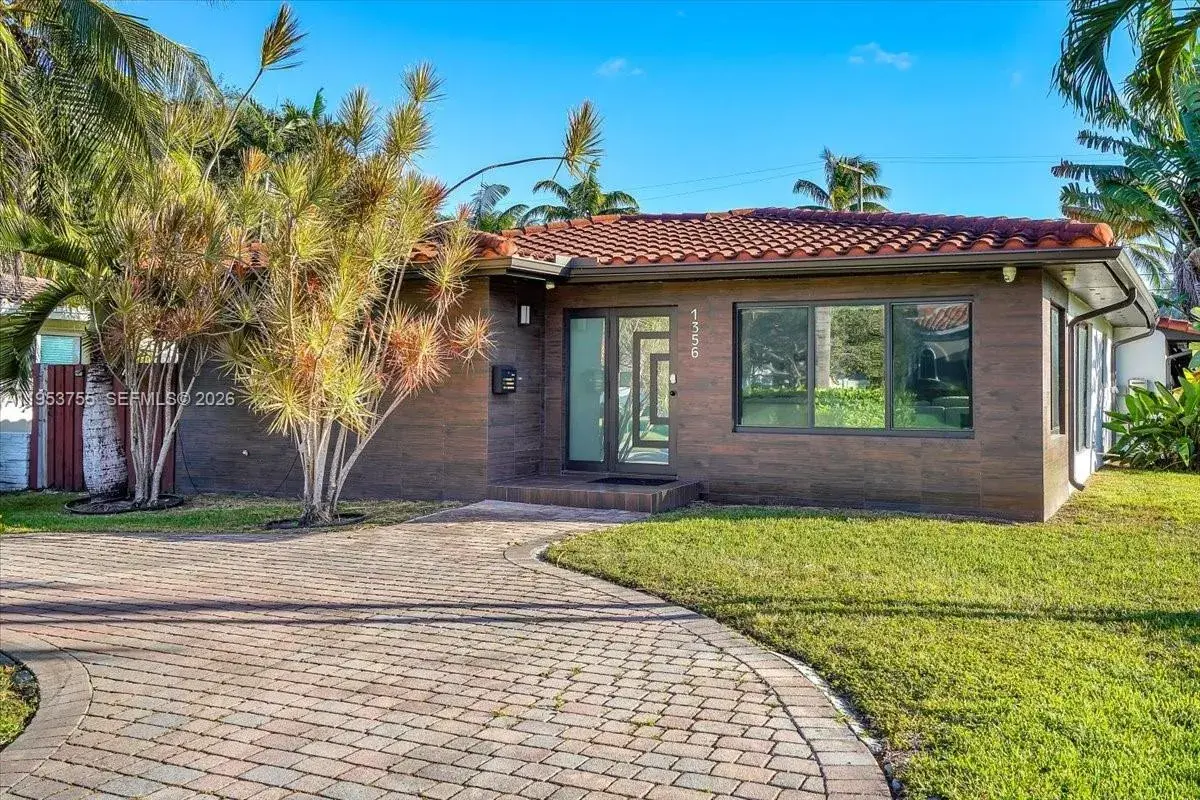 4 bedroom 3 bath Residential for sale at 1356 Madison St, Hollywood FL 33019