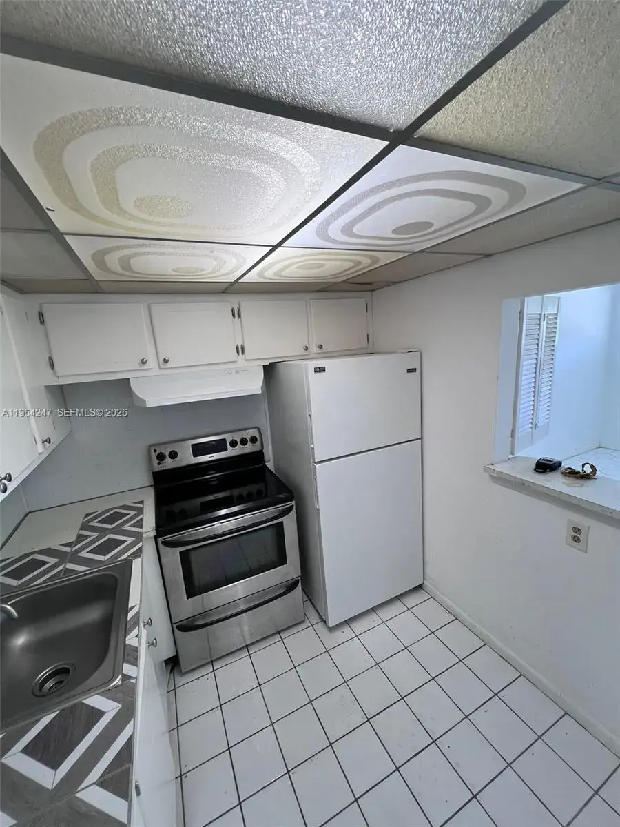 89 Berkshire D # 89, West Palm Beach FL 33417