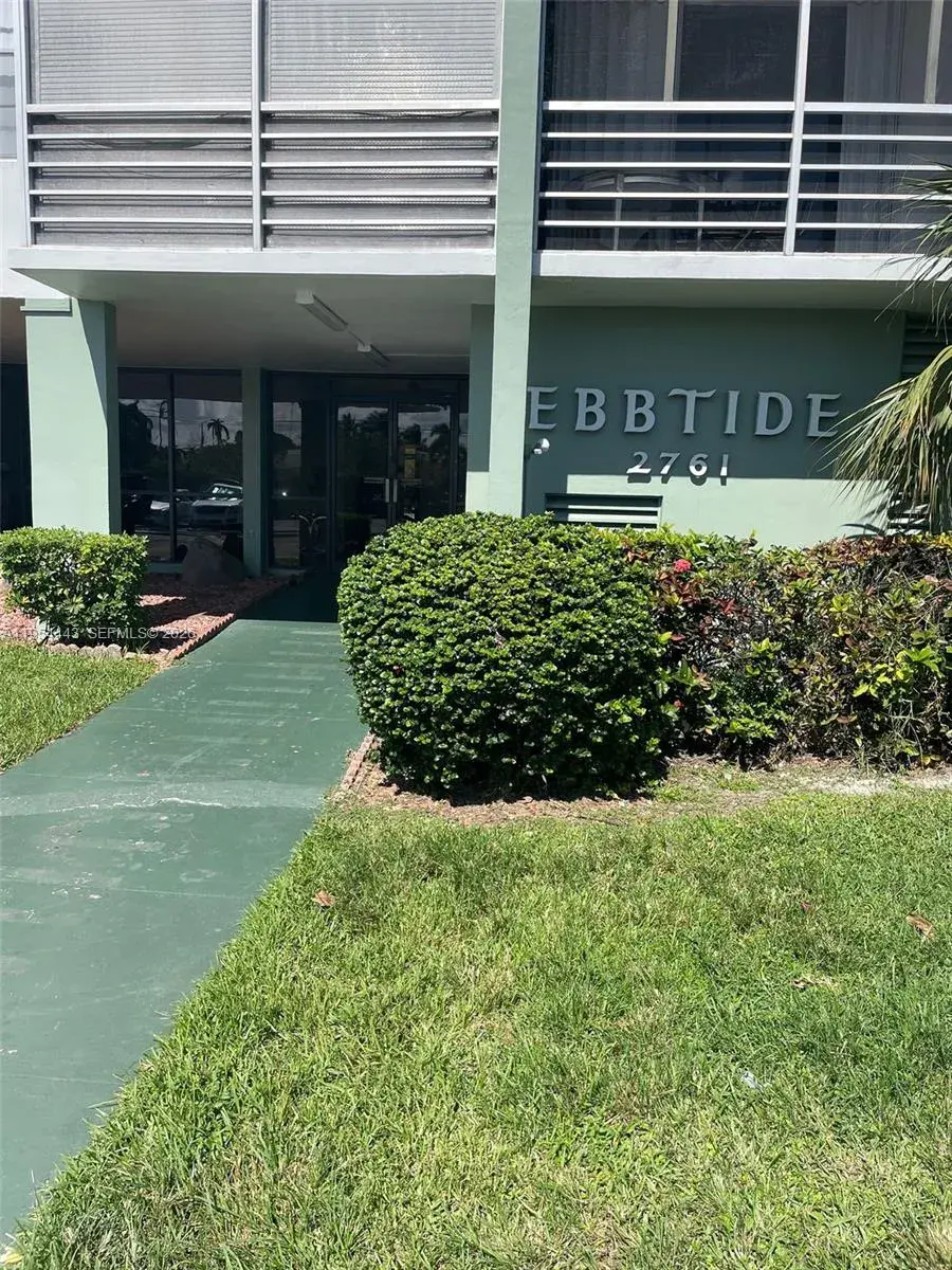 1 bedroom 1 bath Residential Lease for rent at 2761 Taft St # 408, Hollywood FL 33020
