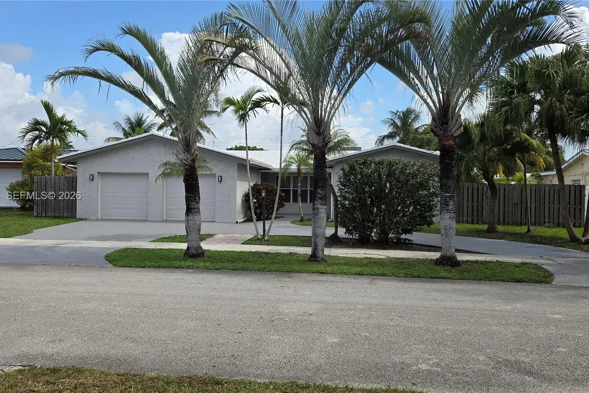 1245 Coral Ln, Hollywood FL 33019