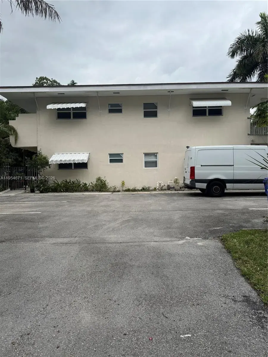 1502 Arthur St # 10, Hollywood FL 33020