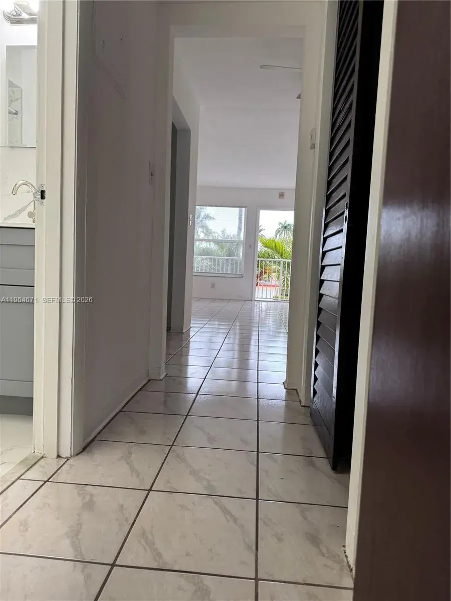 1502 Arthur St # 10, Hollywood FL 33020
