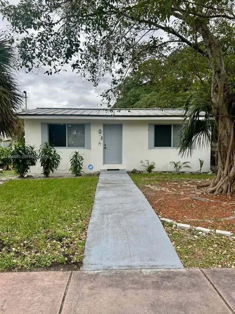 2 bedroom 1 bath Residential for sale at 616 NW 22nd Rd, Fort Lauderdale FL 33311