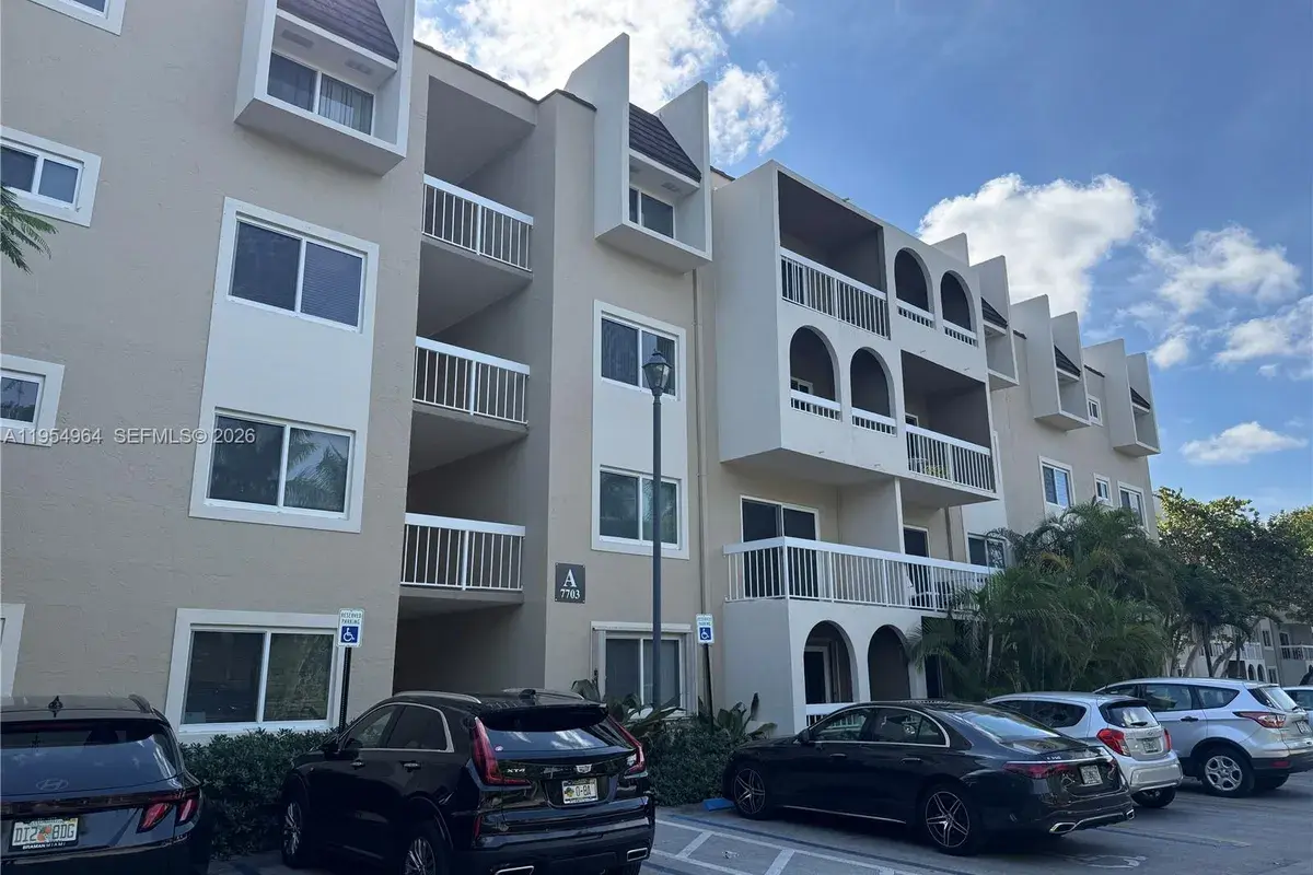7703 Camino Real # A106, Miami FL 33143