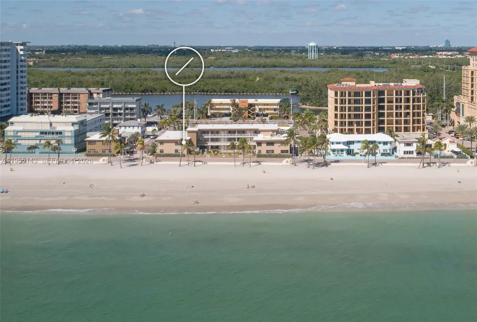 1 bedroom 1 bath Residential for sale at 3300 N Surf Rd # 17A, Hollywood FL 33019