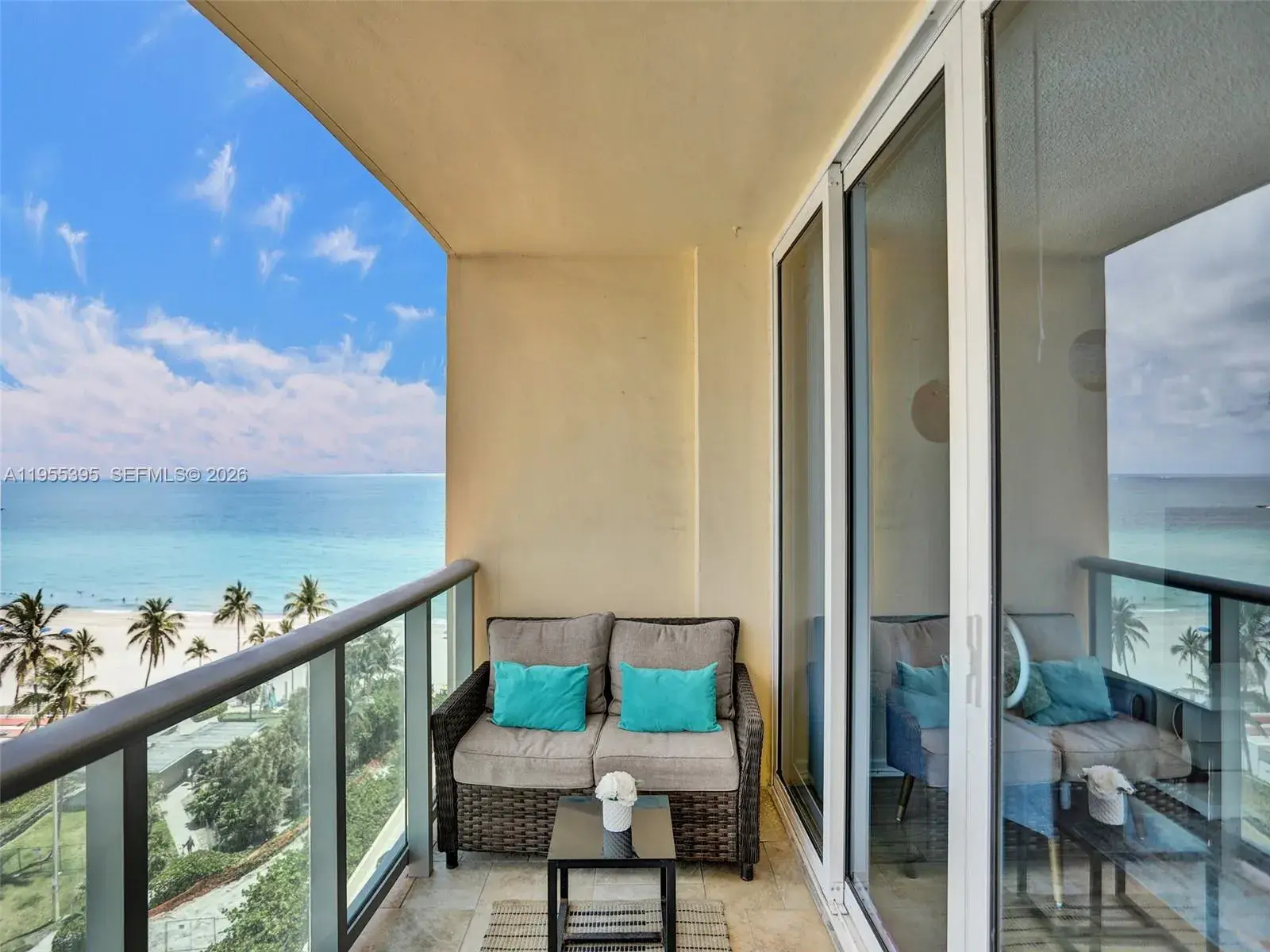 1 bedroom 1 bath Residential Lease for rent at 2501 S Ocean Dr, Hollywood FL 33019