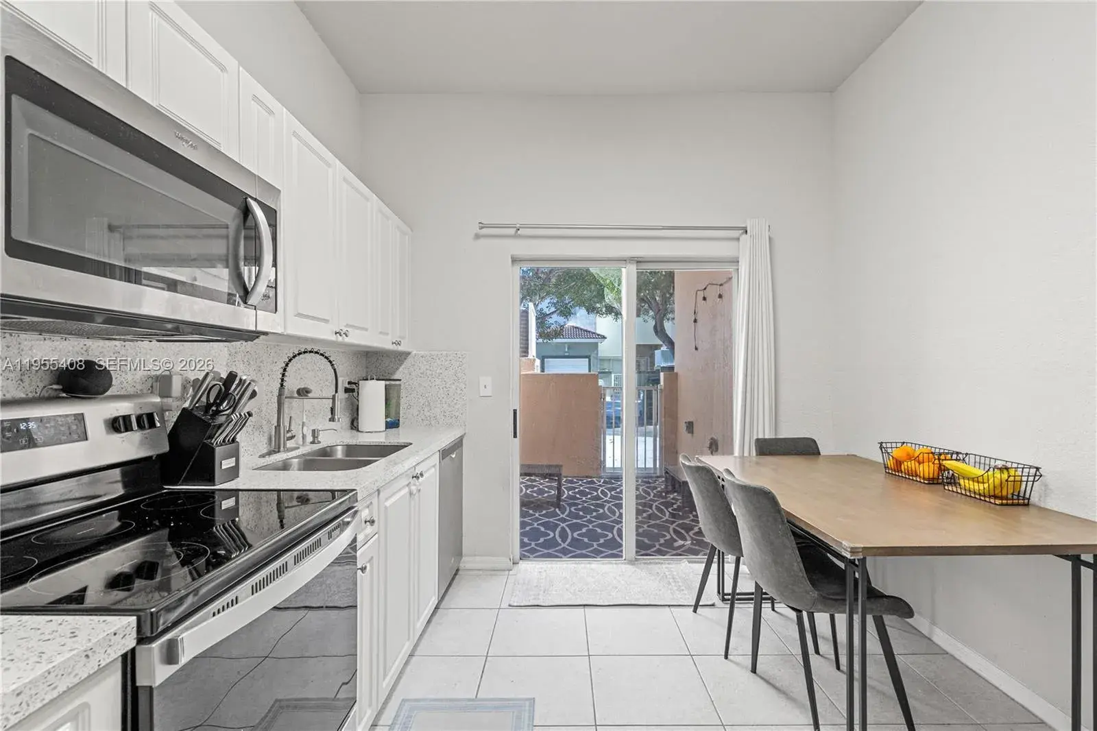 1940 SE 24th Ter, Homestead FL 33035