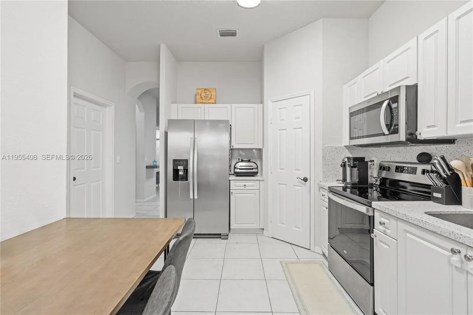 1940 SE 24th Ter, Homestead FL 33035