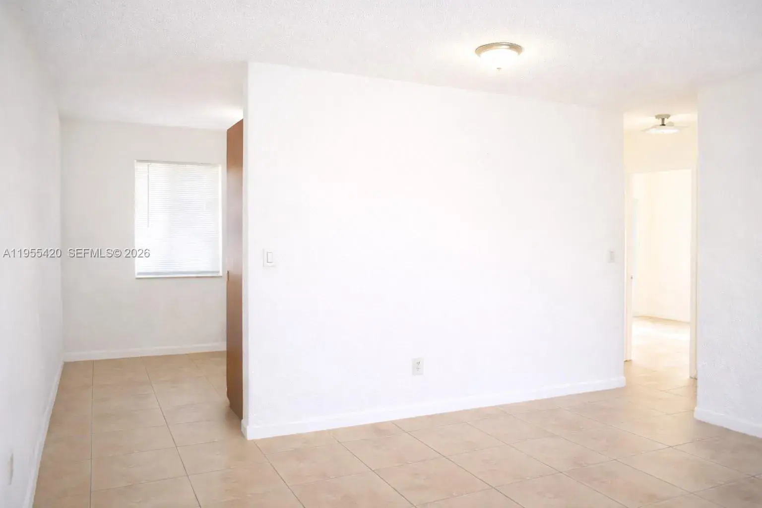 2 bedroom 1 bath Residential Lease for rent at 932 Moffett St # 4, Hallandale Beach FL 33009