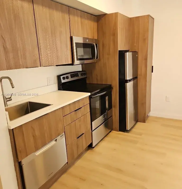 557 Michigan Ave, Miami Beach FL 33139
