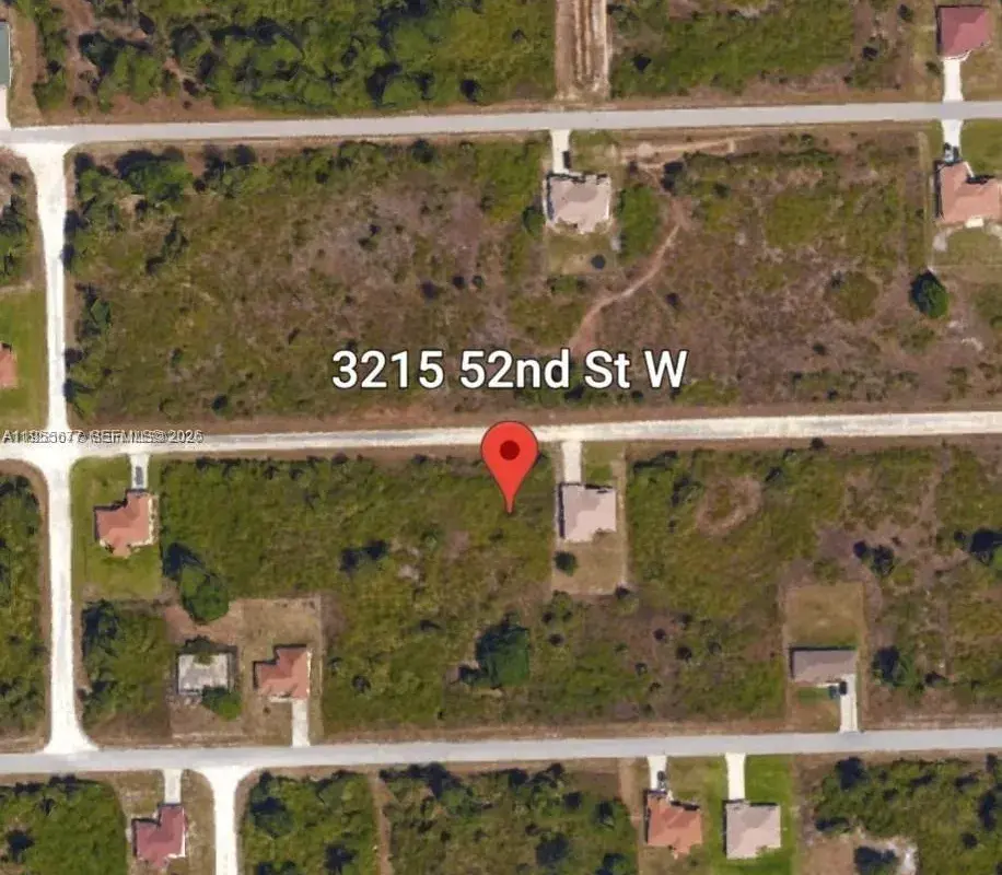 3215 52nd St W, Lehigh Acres FL 33971