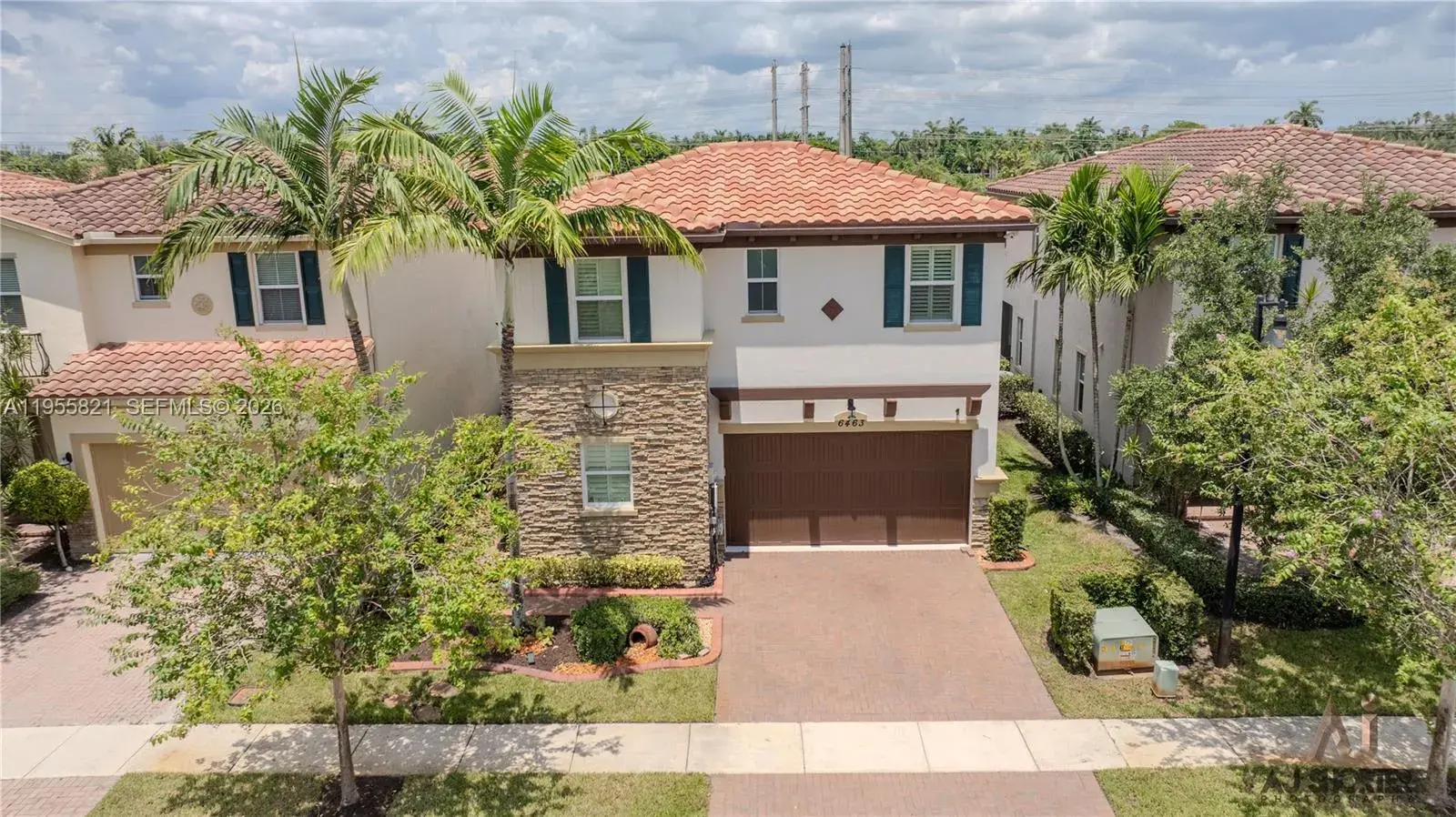 4 bedroom 2 bath Residential for sale at 6463 Osprey Landing St, Davie FL 33314