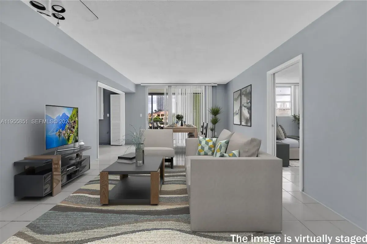 3030 Marcos Dr, Aventura FL 33160