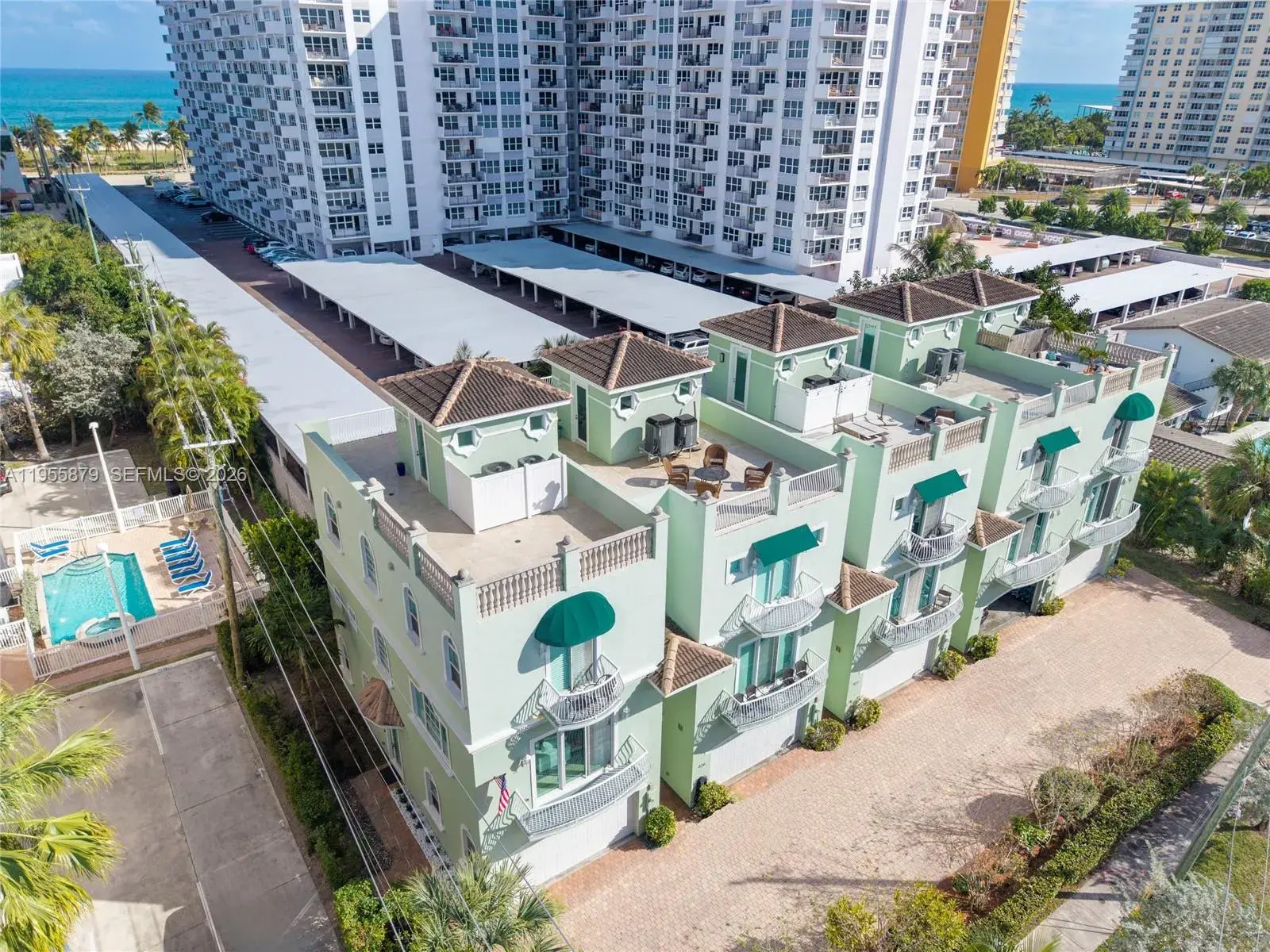 3 bedroom 3 bath Residential for sale at 430 Sunset Dr, Pompano Beach FL 33062