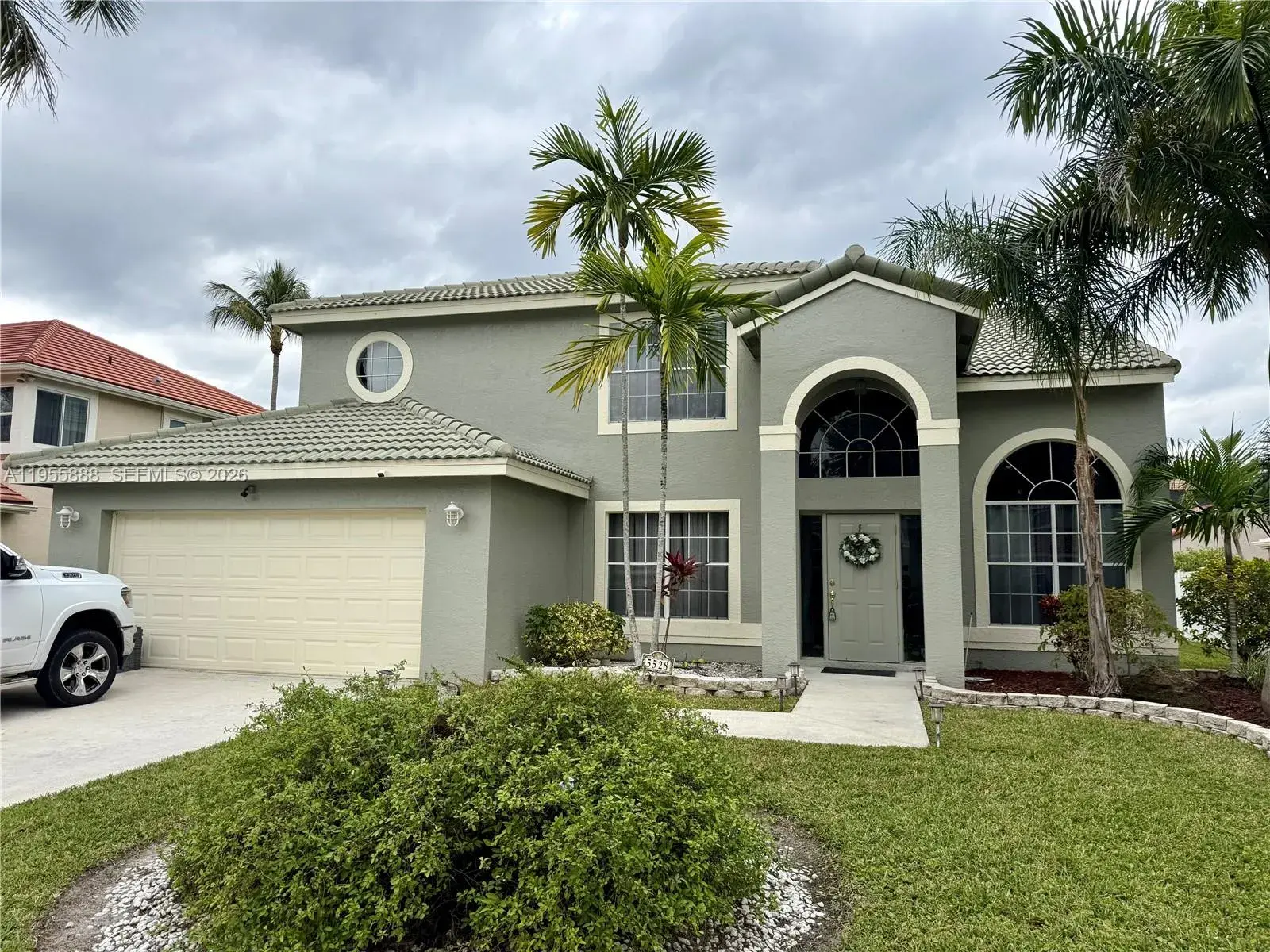5528 Descartes Cir, Boynton Beach FL 33472