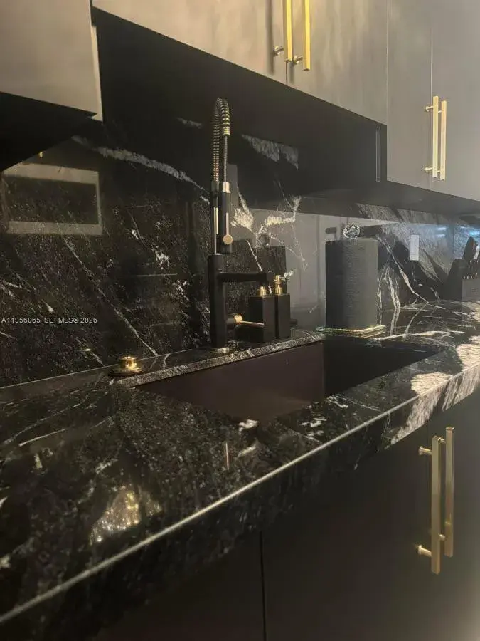 100 Lincoln Rd # 408, Miami Beach FL 33139
