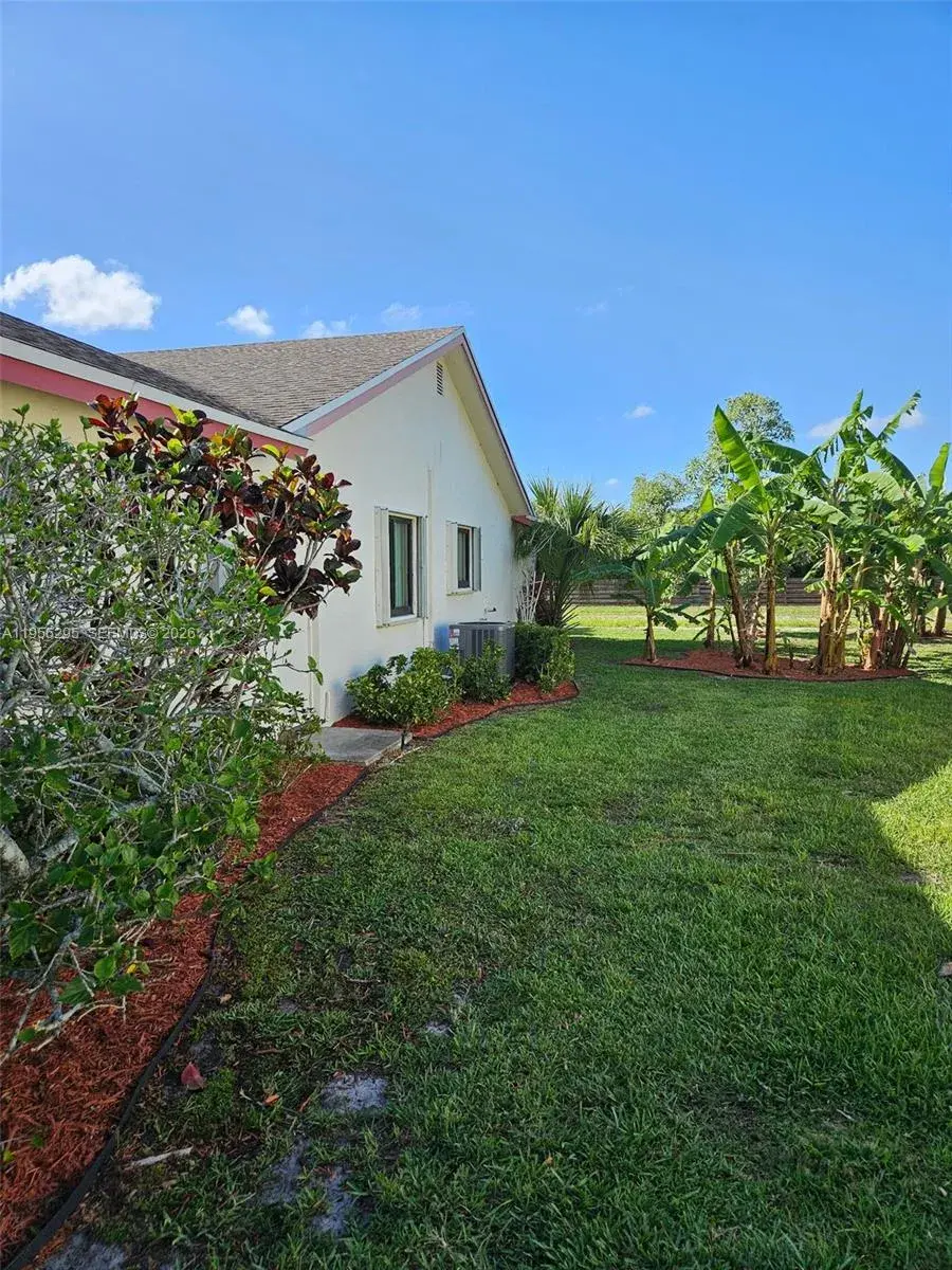 10301 Greenbriar Ct, Boca Raton FL 33498 photo 5